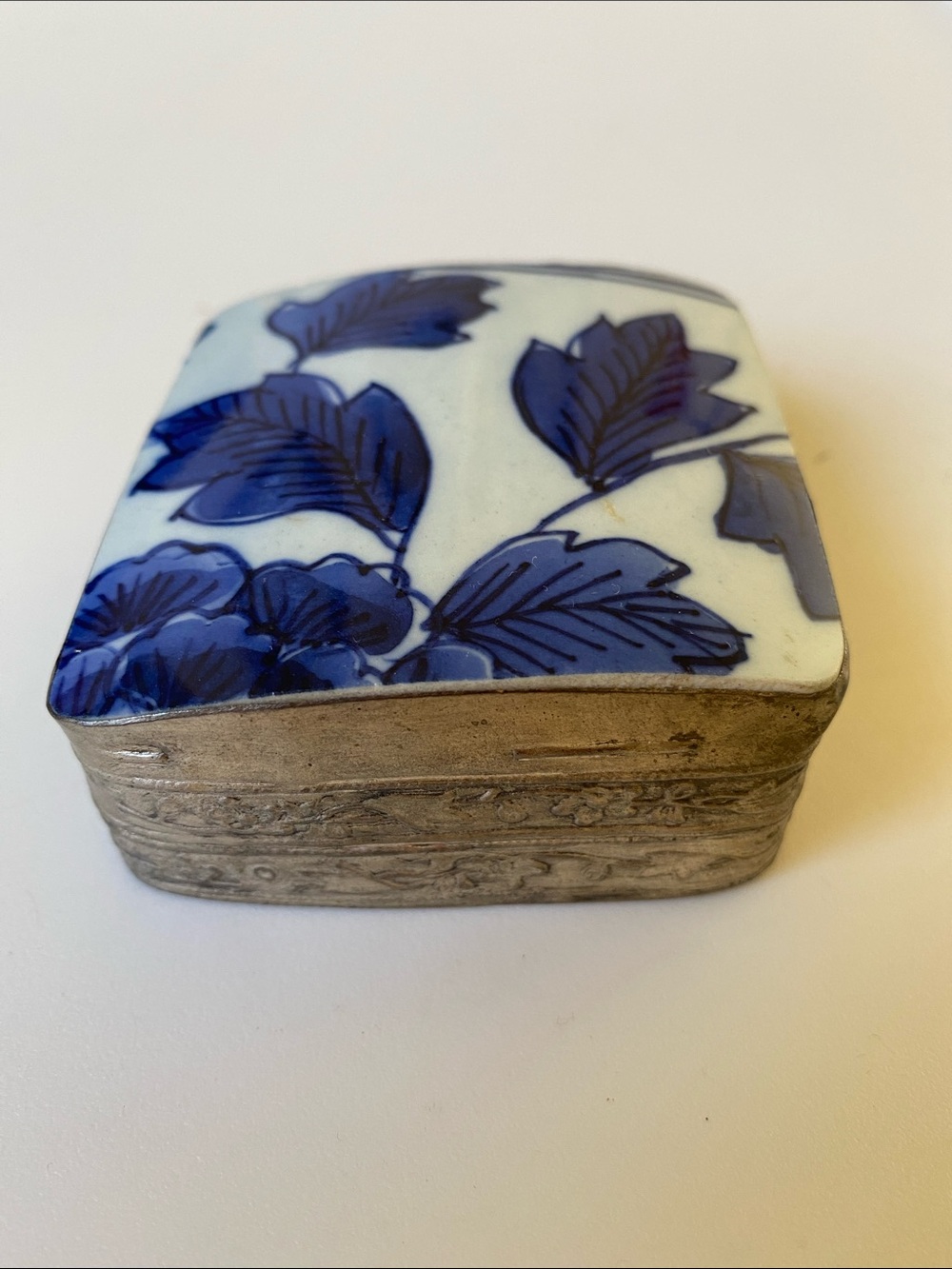 Vintage Asian Hand Painted Porcelain Shard Top Silver Tone Trinket Box